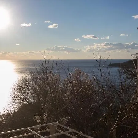Klis - Two Bedroom With Balcony And Sea View - A7 Apartmán *