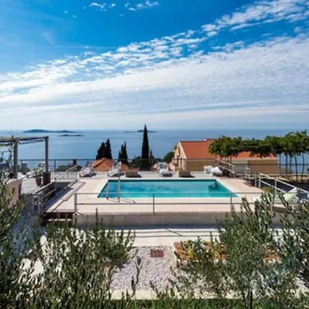 Klis - Two Bedroom With Balcony And Sea View - A7 Apartmán Mlini